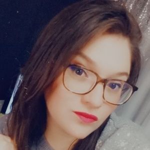 Meet your Posher, Monica